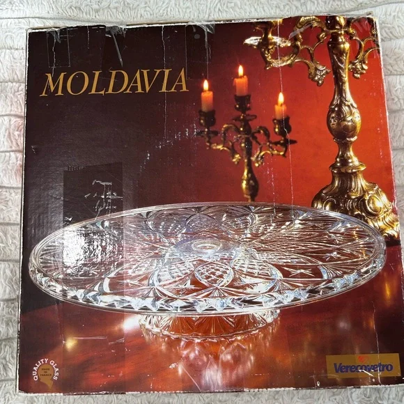 Moldavia Crystal Cake Stand - Picture 1 of 7